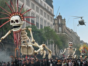 spectre-mexico-city-parade-cr-courtesy