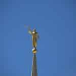 Moroni statue