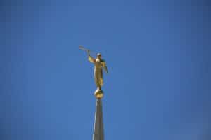 Moroni statue