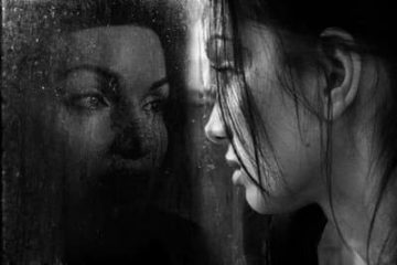 blackandwhitephotographyfacefemalemirrorreflection-64898a07781698ac7d311da16306a8df_h